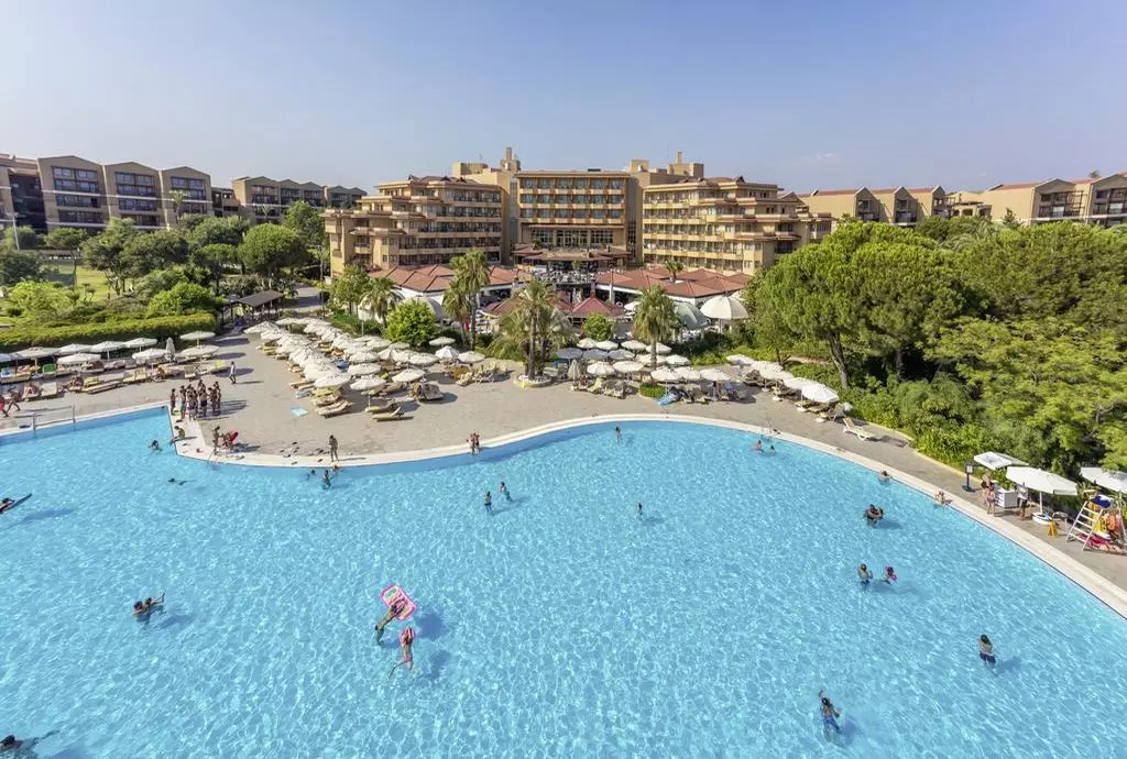 hotel magic life_shabavizparvaz_02.jpg